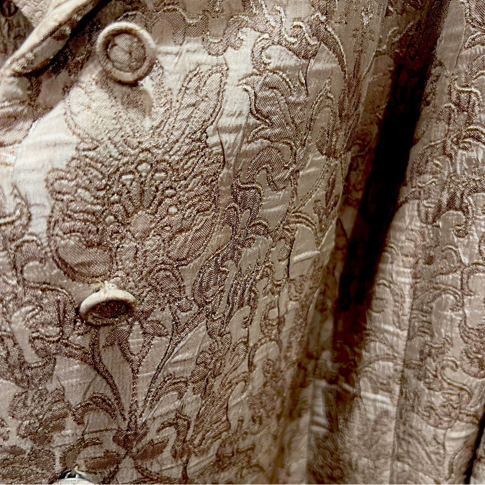 Brocade jacket. - Picture 3 of 8